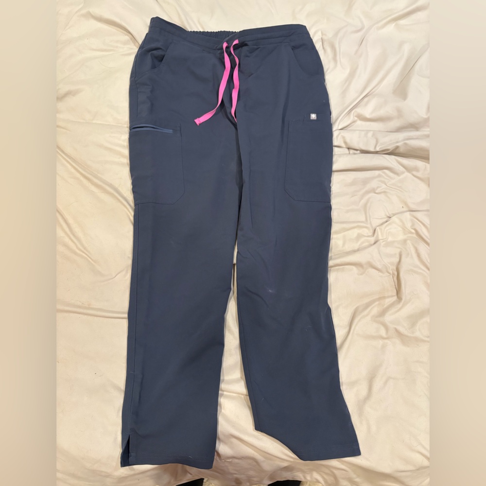 Figs women’s scrub pants